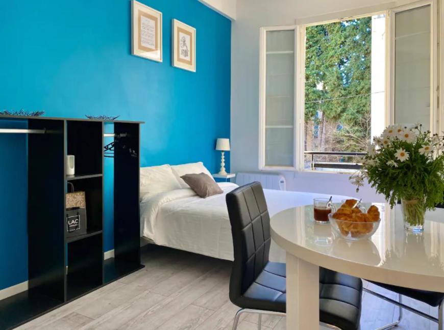 Budget Studio Berlioz Apartment Nice Exterior photo